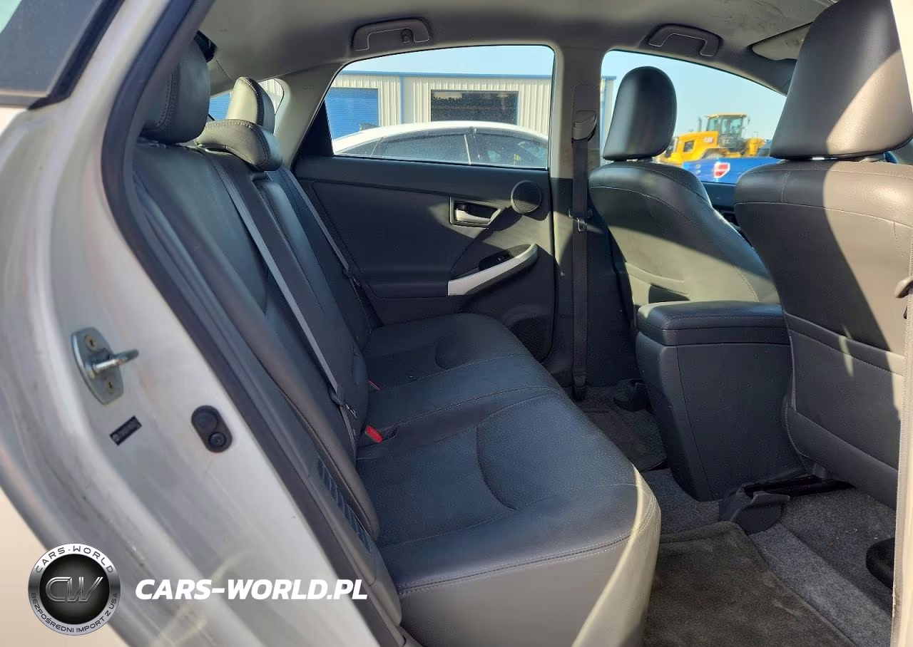 2011 Toyota Prius Four VIN:JTDKN3DU1B0300271 - 10