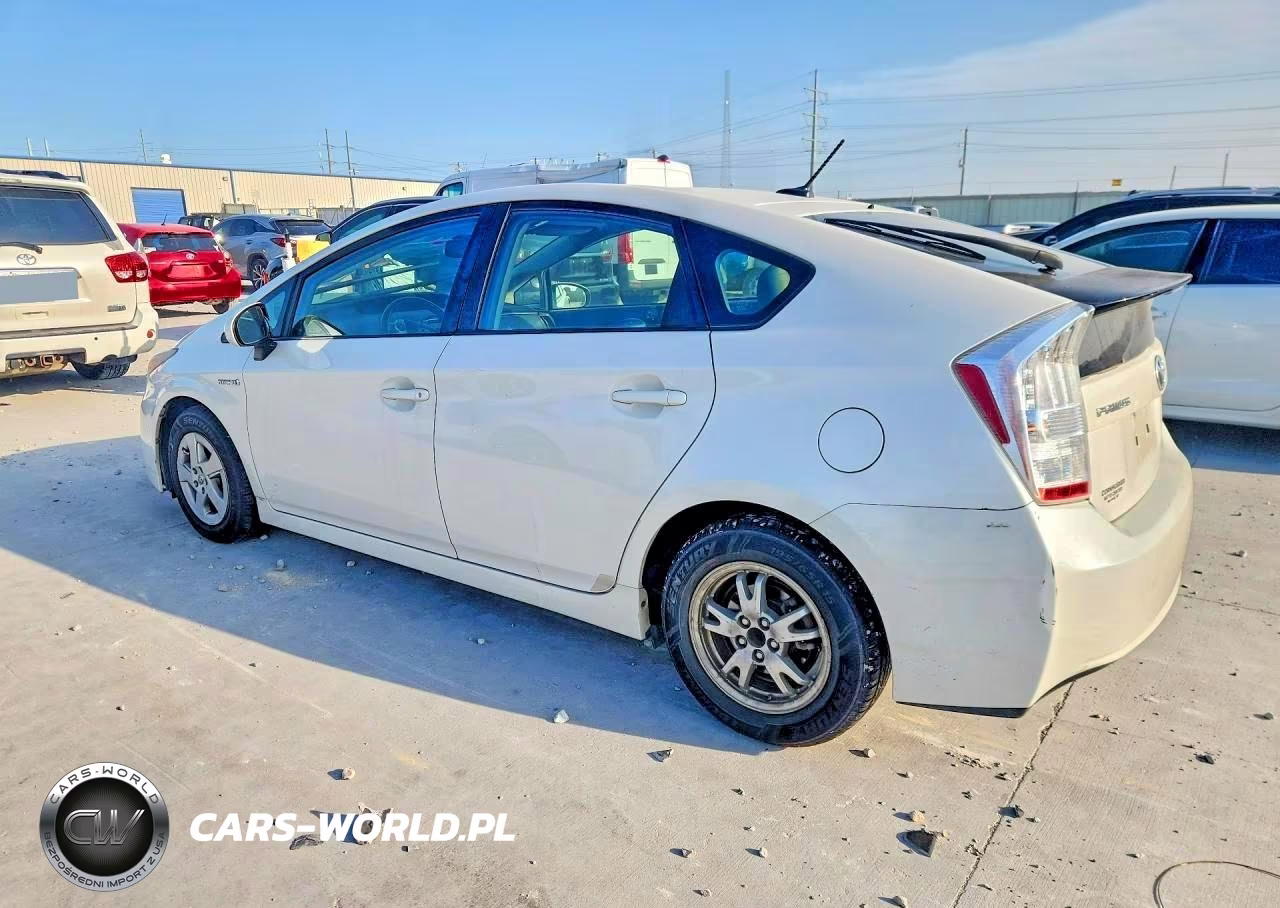 2011 Toyota Prius Four VIN:JTDKN3DU1B0300271 - 2