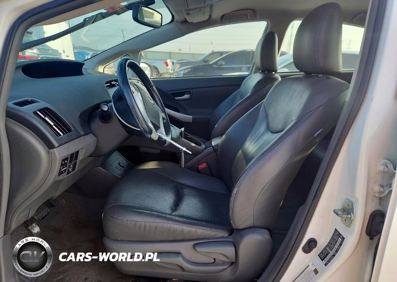 2011 Toyota Prius Four VIN:JTDKN3DU1B0300271 - 7