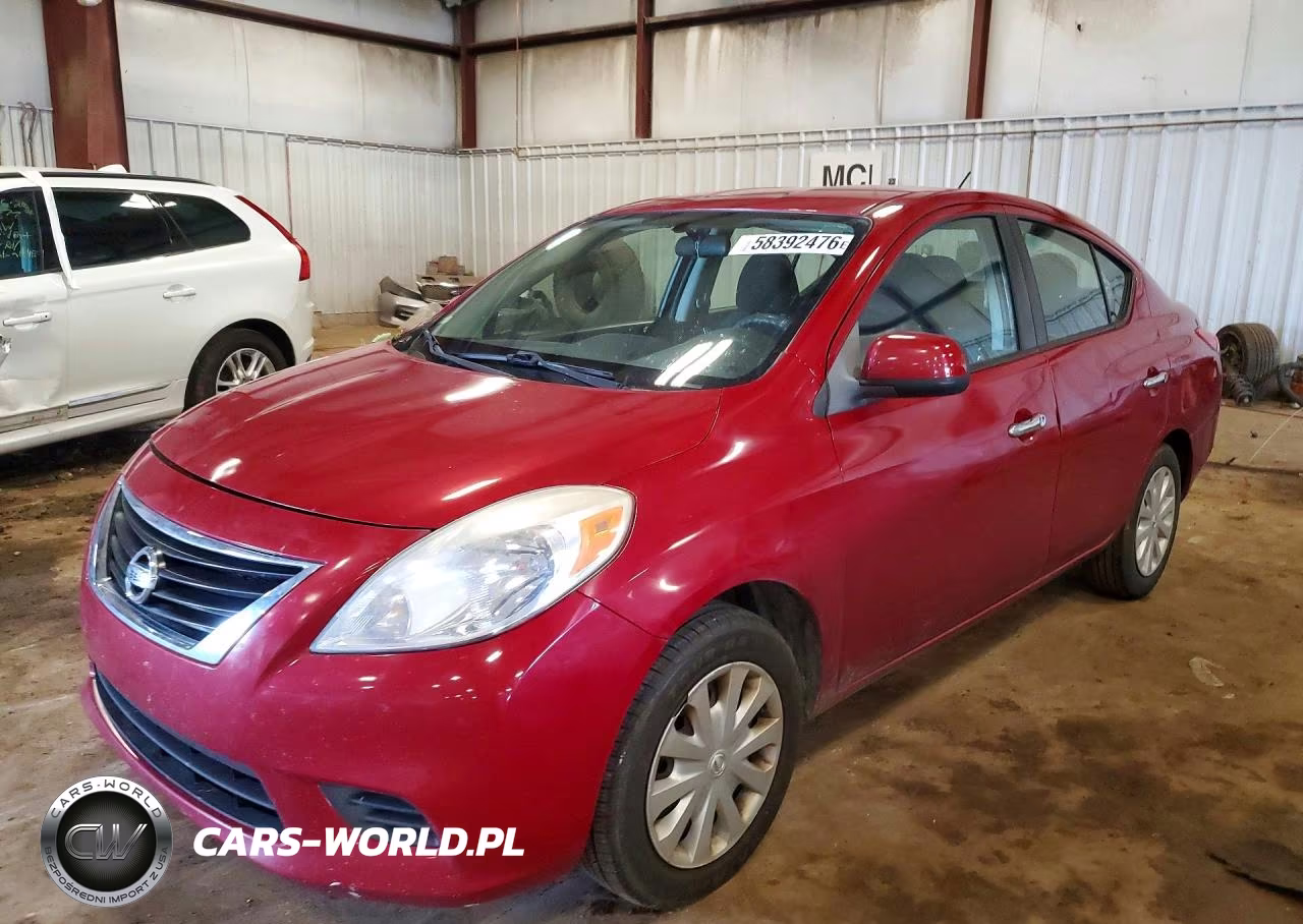 2012 Nissan Versa 1.6 S – zdjęcie 1 z 12