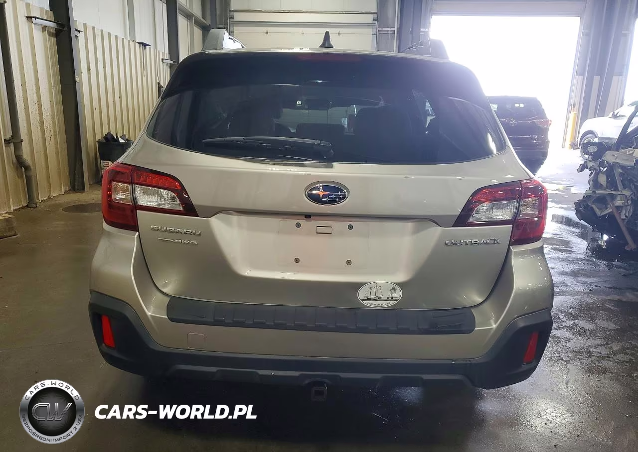 2018 Subaru Outback 2.5I Premium VIN:4S4BSAHC6J3216972 - 6
