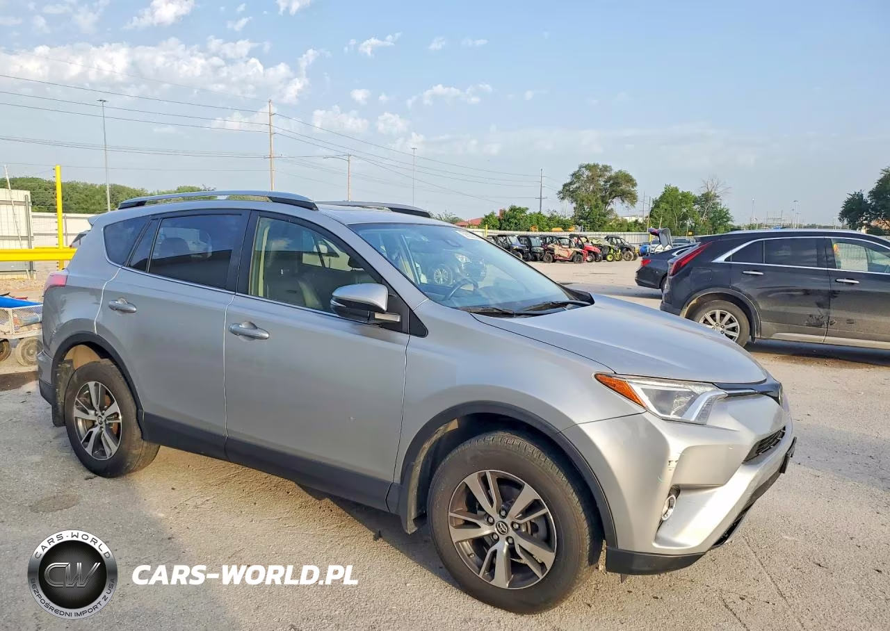 2018 Toyota Rav4 Xle VIN:JTMRFREV4JJ204844 - 4
