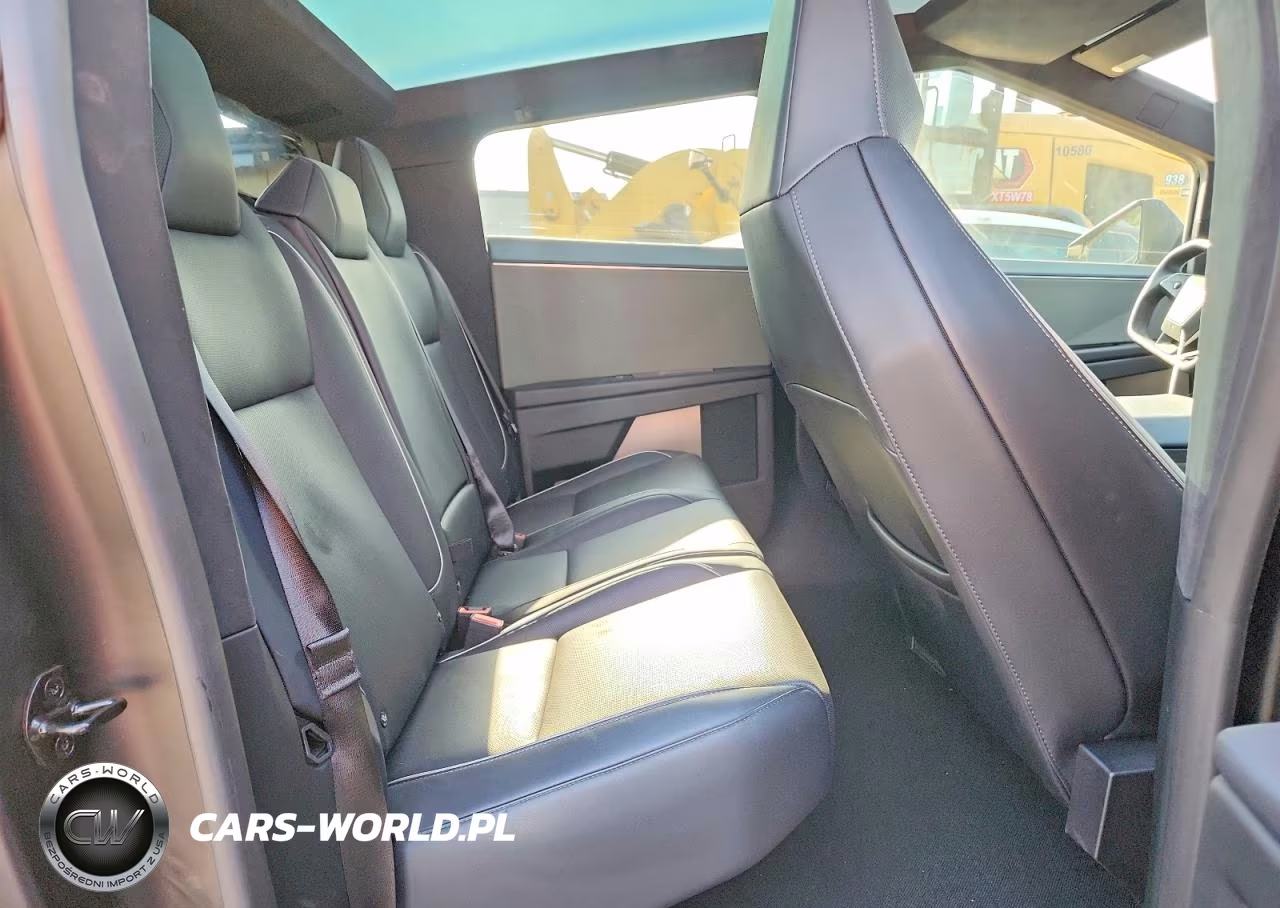 2024 Tesla Cybertruck VIN:7G2CEHED8RA024161 - 10