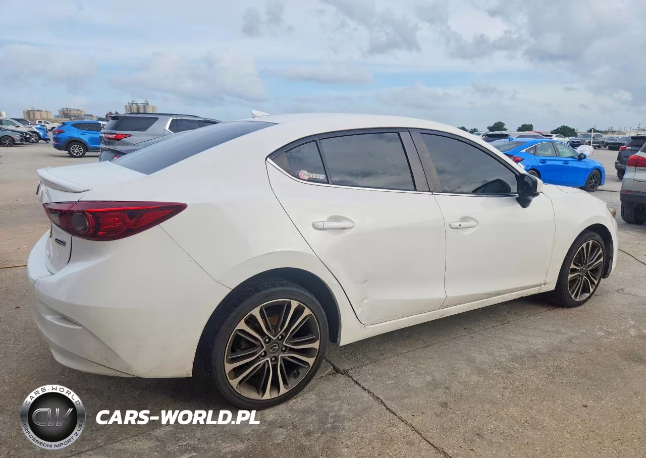 2018 Mazda 3 Touring VIN:3MZBN1V30JM171586 - 3