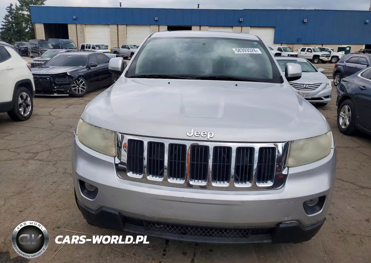 2011 Jeep Grand Cherokee Laredo VIN:1J4RS4GG1BC676528 - 5