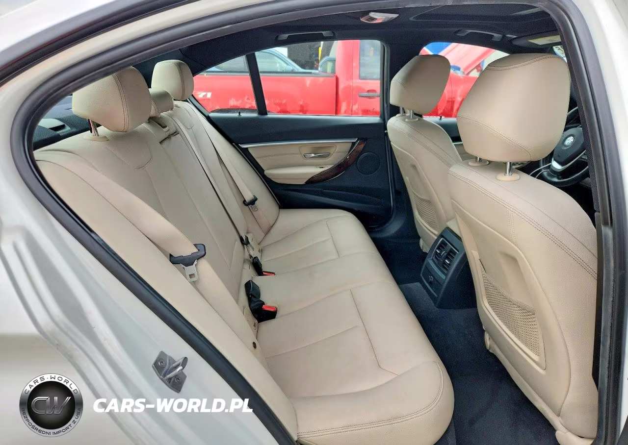 2018 BMW 330 I VIN:WBA8B9C56JEE81773 - 10
