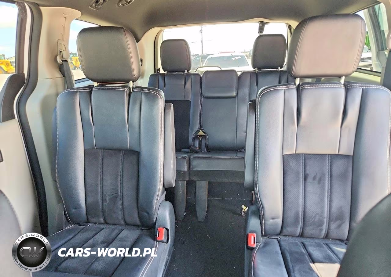 2018 Dodge Grand Caravan Sxt VIN:2C4RDGCG6JR223163 - 10
