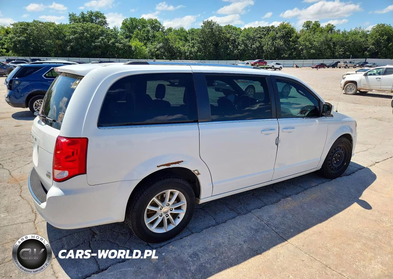 2018 Dodge Grand Caravan Sxt VIN:2C4RDGCG6JR223163 - 3