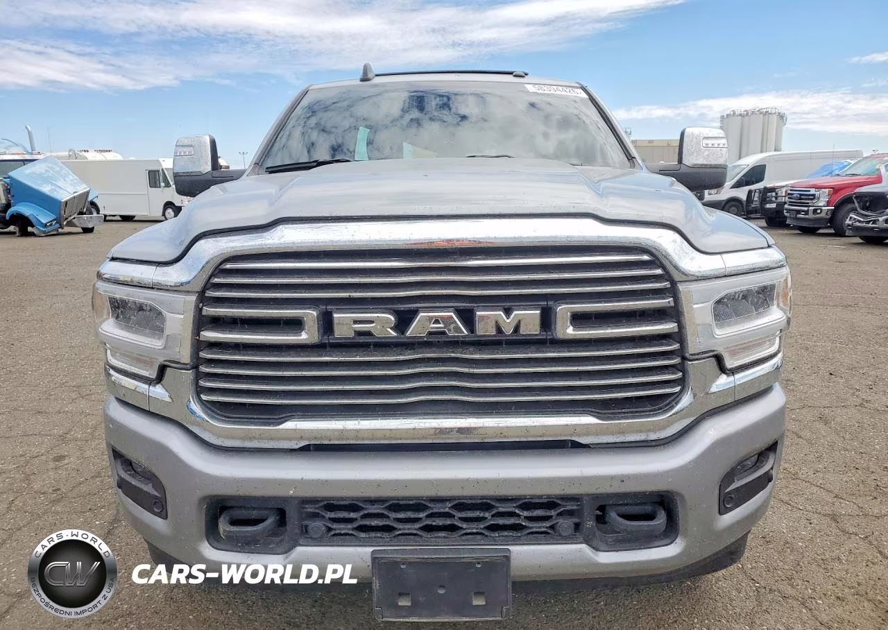 2024 Ram 3500 Laramie VIN:3C63R3JL0RG333781 - 5