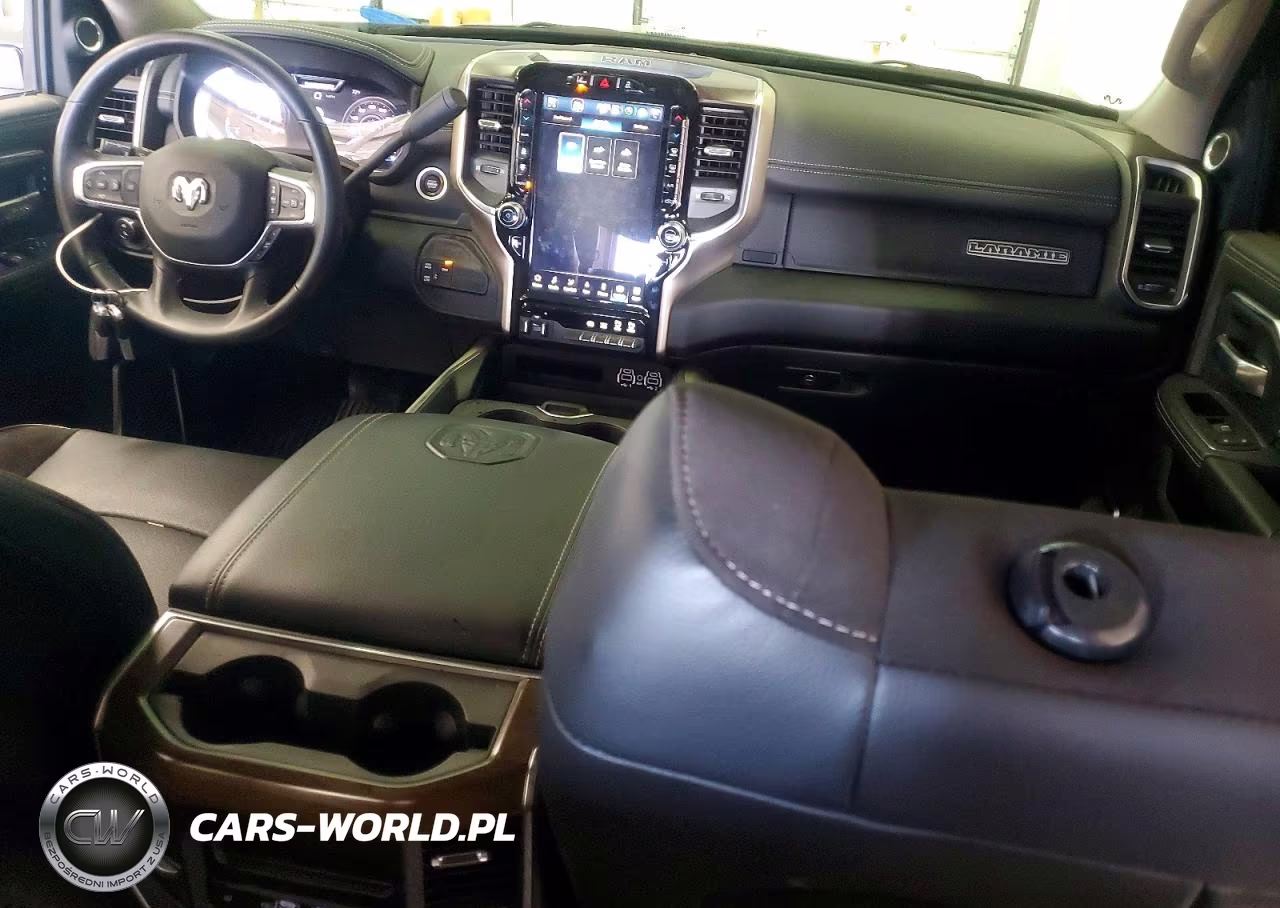 2024 Ram 3500 Laramie VIN:3C63R3JL0RG333781 - 8