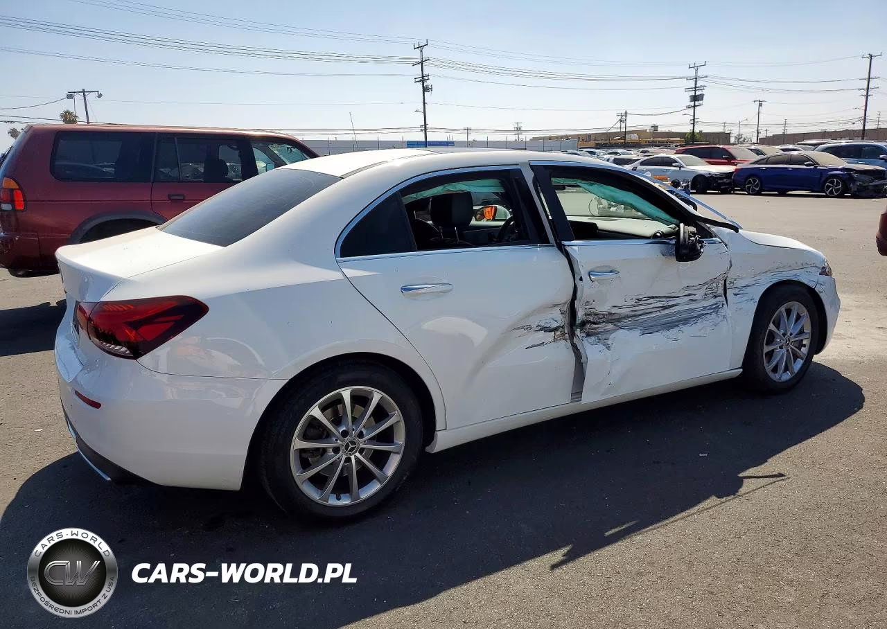 2019 Mercedes-Benz A 220 VIN:WDD3G4EB4KW001572 - 3