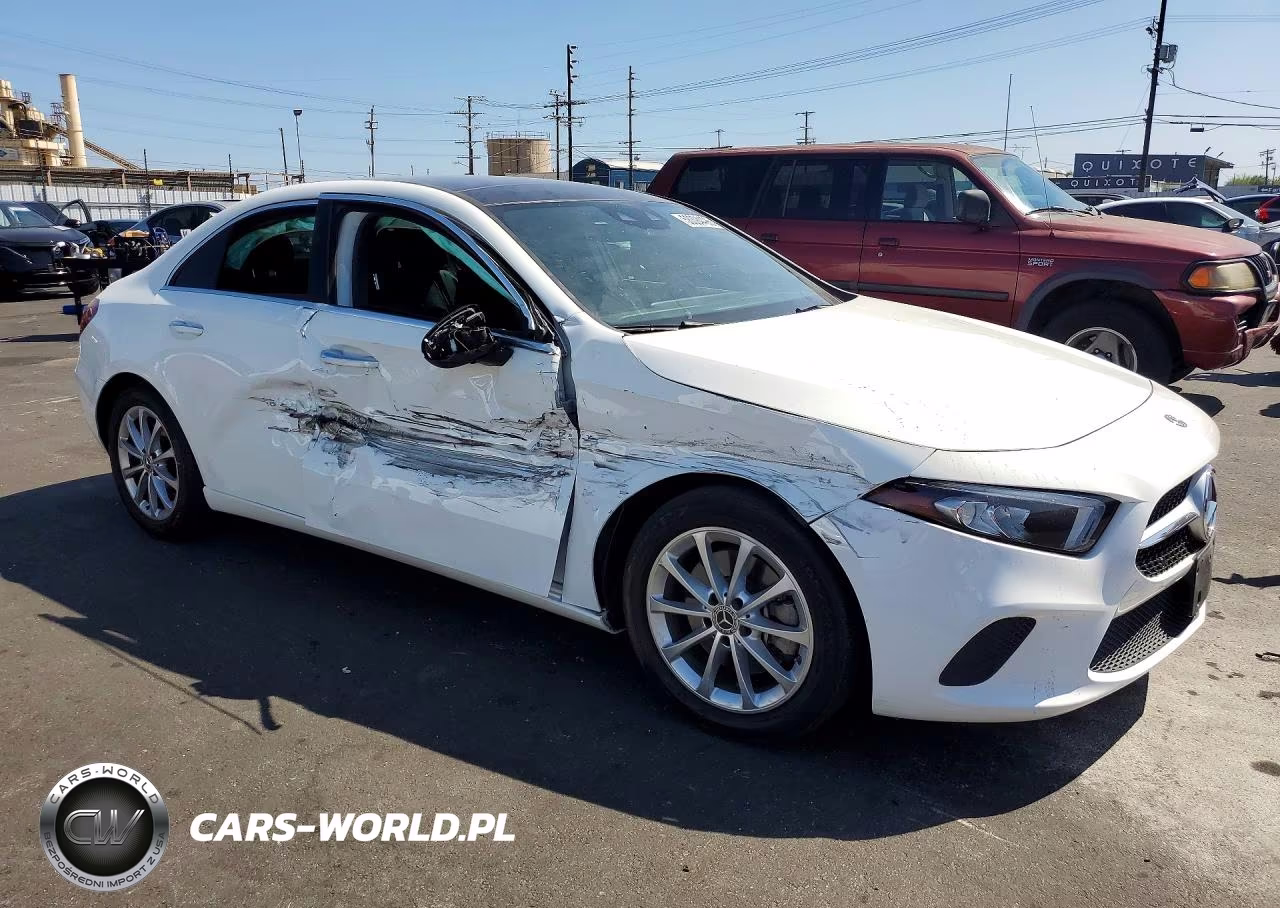 2019 Mercedes-Benz A 220 VIN:WDD3G4EB4KW001572 - 4