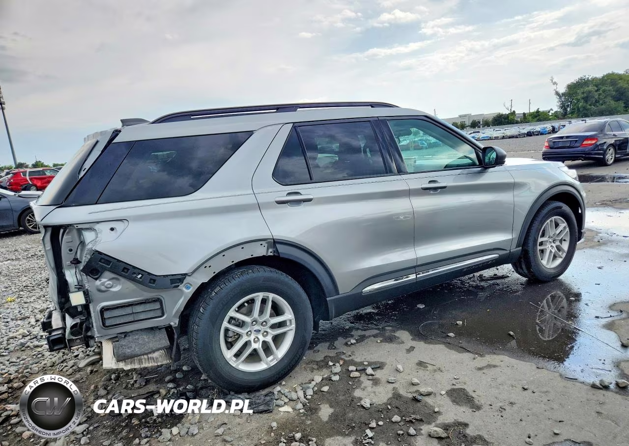2025 Ford Explorer Active VIN:1FMUK7DH5SGA62987 - 3