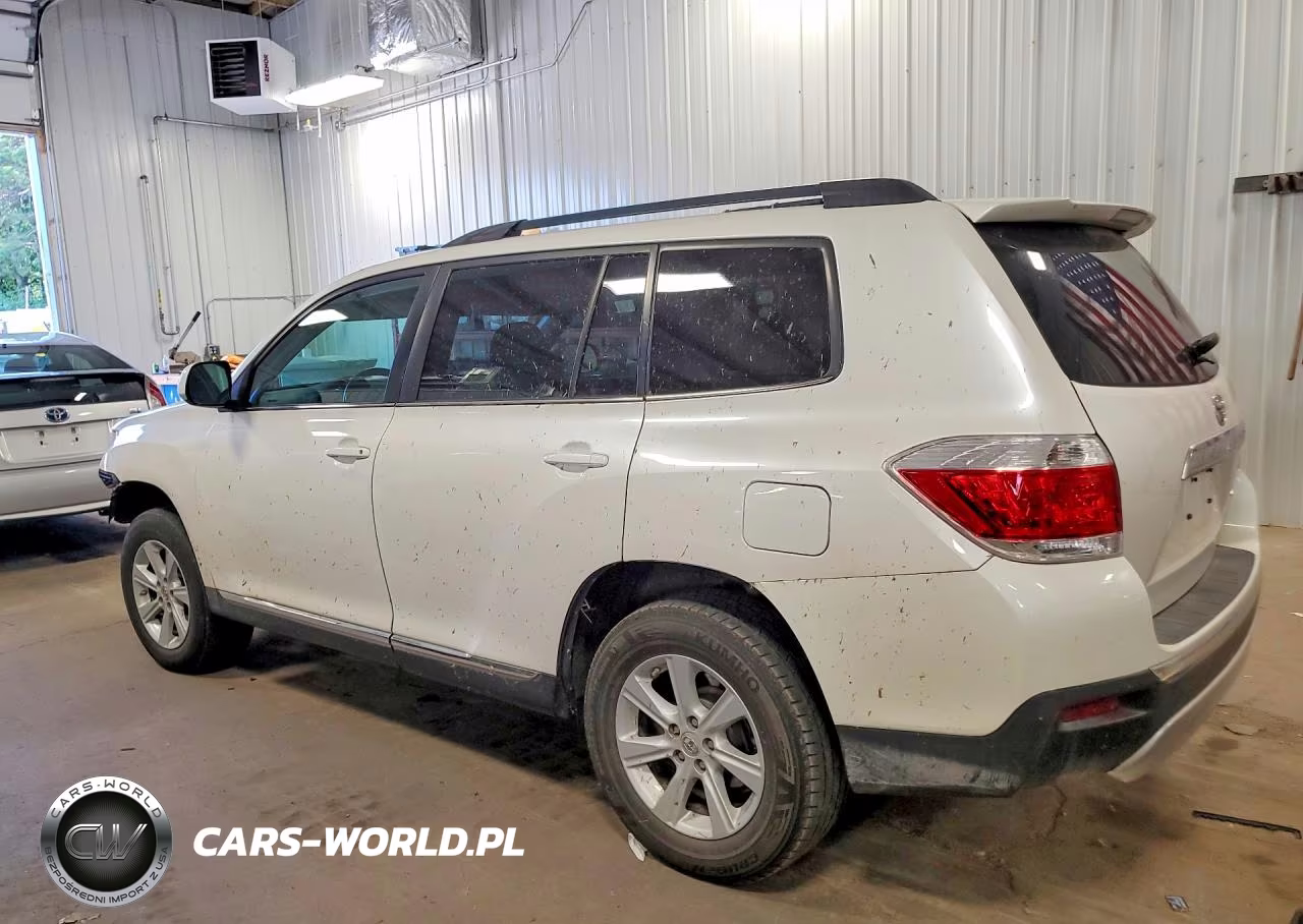 2013 Toyota Highlander Plus VIN:5TDBK3EH6DS226405 - 2