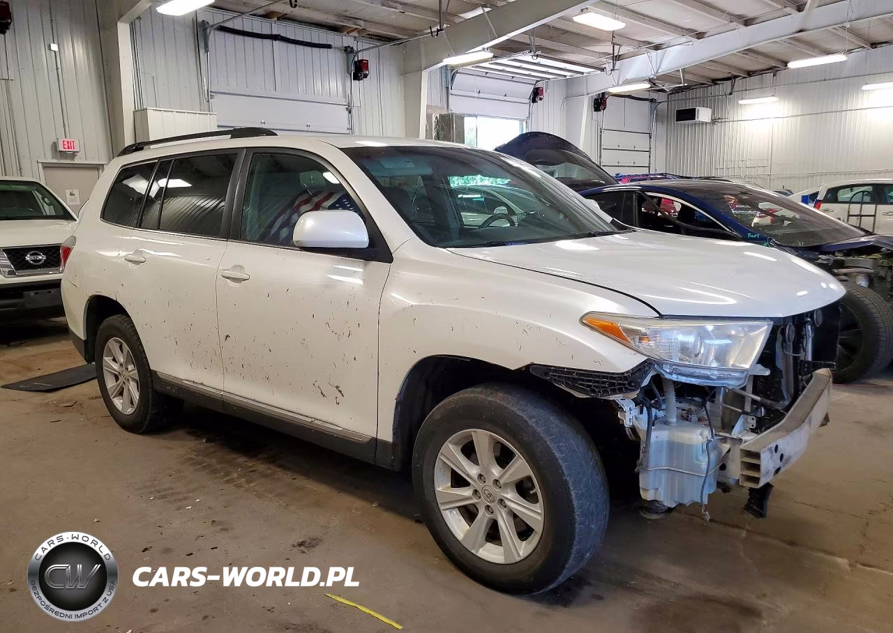 2013 Toyota Highlander Plus VIN:5TDBK3EH6DS226405 - 4