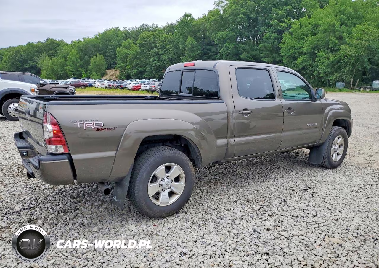 2009 Toyota Tacoma Double Cab Long Bed VIN:3TMMU52NX9M007916 - 3