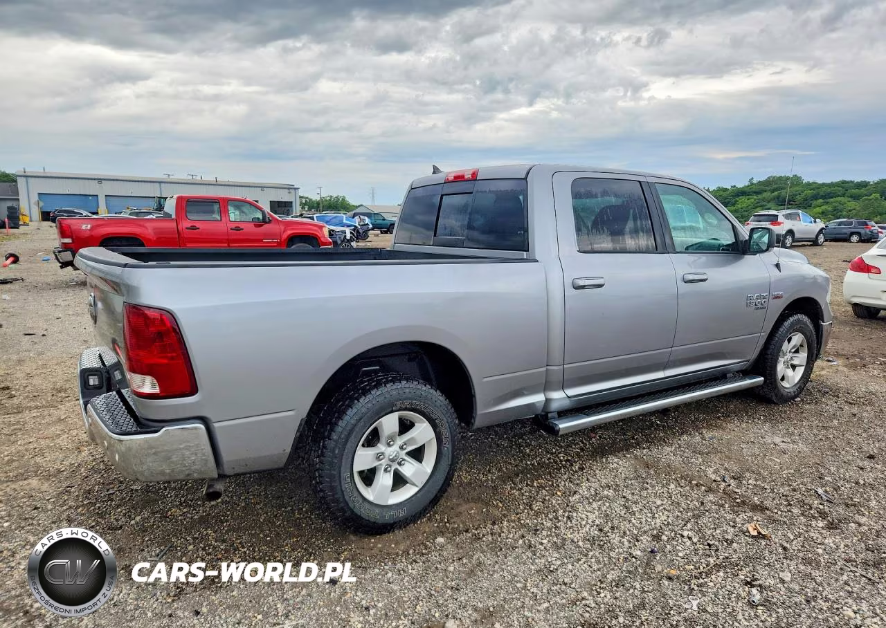2020 Ram 1500 Classic Slt VIN:1C6RR6TT2LS135647 - 3