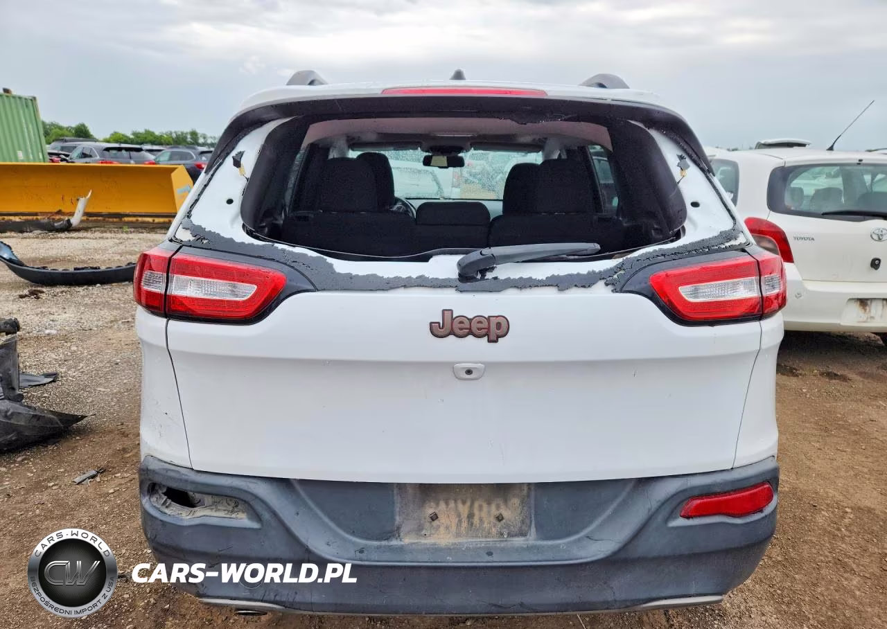 2016 Jeep Cherokee Latitude VIN:1C4PJLCB9GW275819 - 6