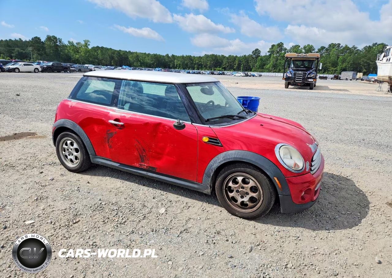 2013 Mini Cooper VIN:WMWSU3C5XDT682313 - 4