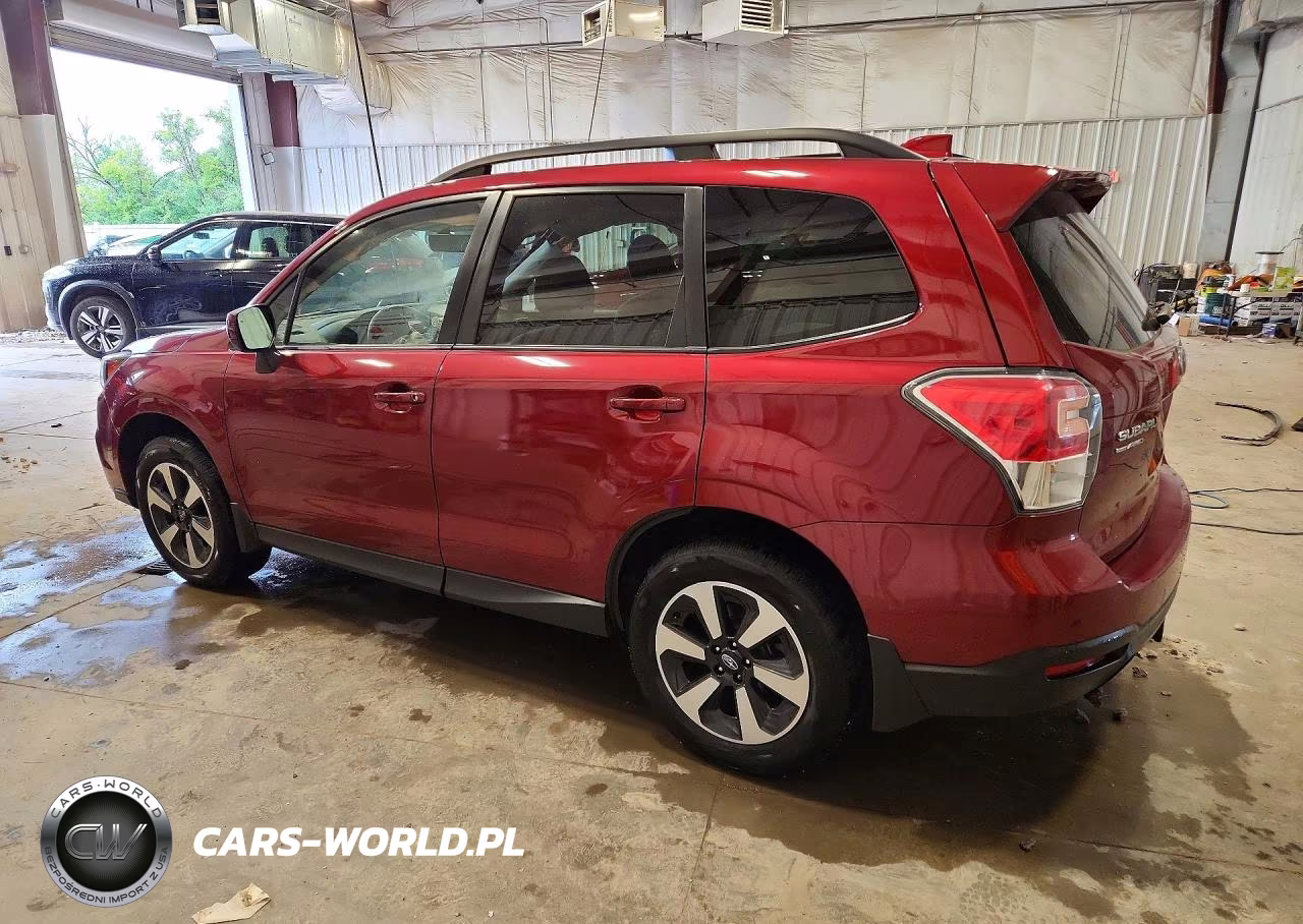 2018 Subaru Forester 2.5I Premium VIN:JF2SJAEC6JH565954 - 2