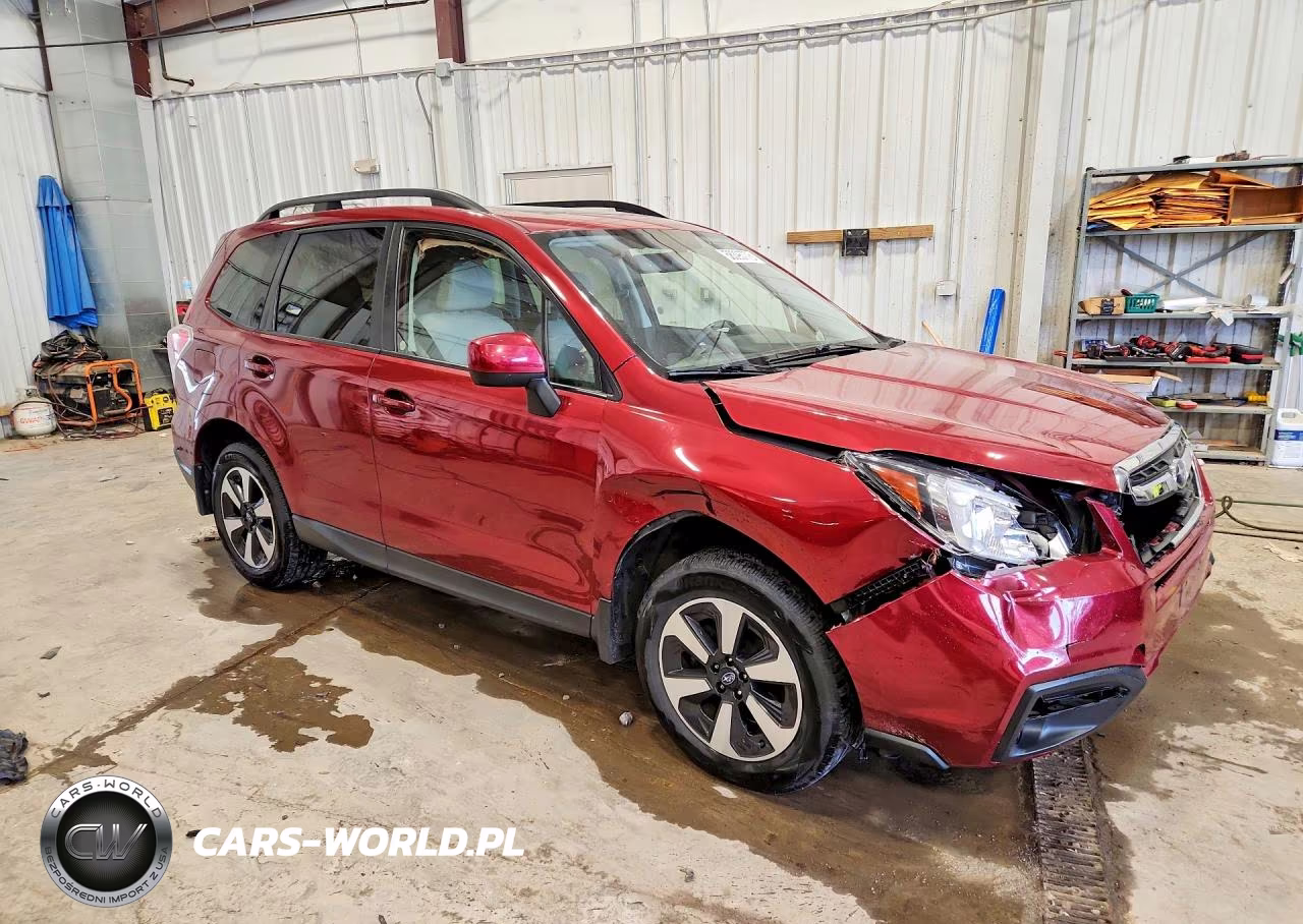 2018 Subaru Forester 2.5I Premium VIN:JF2SJAEC6JH565954 - 4