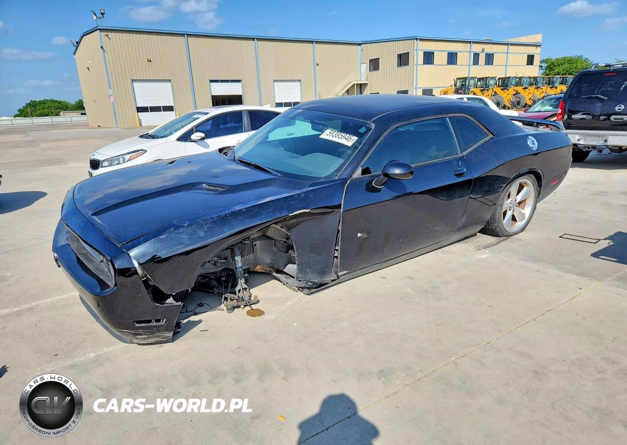 2013 Dodge Challenger Sxt – zdjęcie 1 z 12