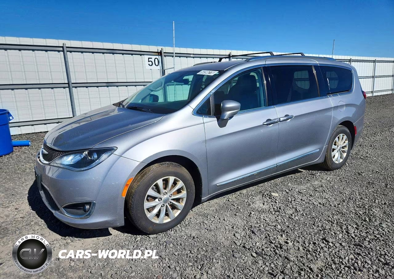 2019 Chrysler Pacifica Touring L