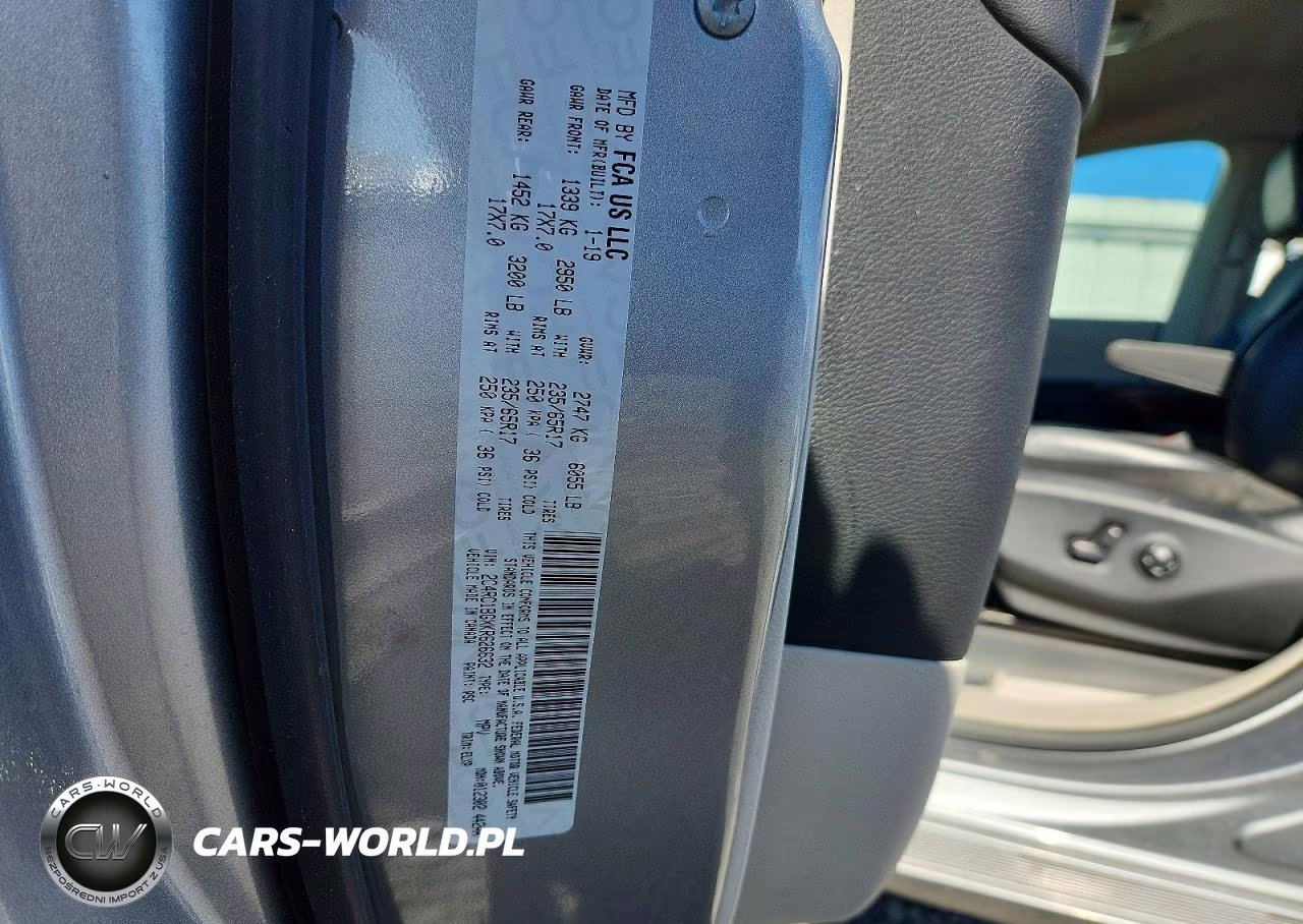 2019 Chrysler Pacifica Touring L VIN:2C4RC1BGXKR626632 - 14