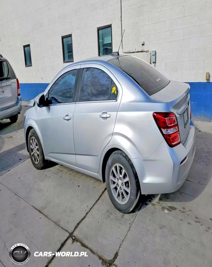 2018 Chevrolet Sonic Lt VIN:1G1JD5SG2J4137850 - 2