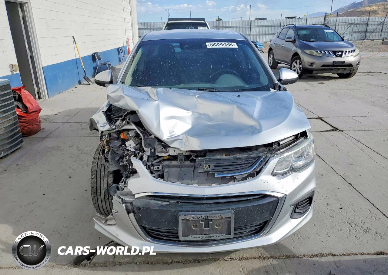 2018 Chevrolet Sonic Lt VIN:1G1JD5SG2J4137850 - 5