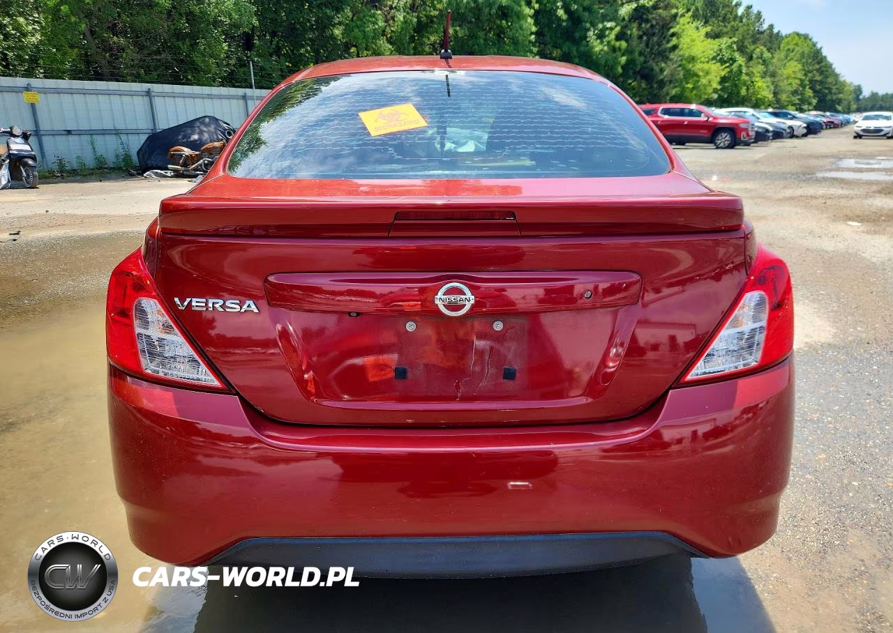 2018 Nissan Versa S Plus VIN:3N1CN7AP9JL887592 - 6