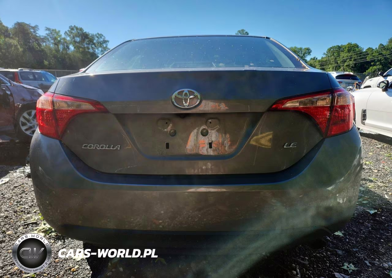 2017 Toyota Corolla Le VIN:2T1BURHE4HC875116 - 6