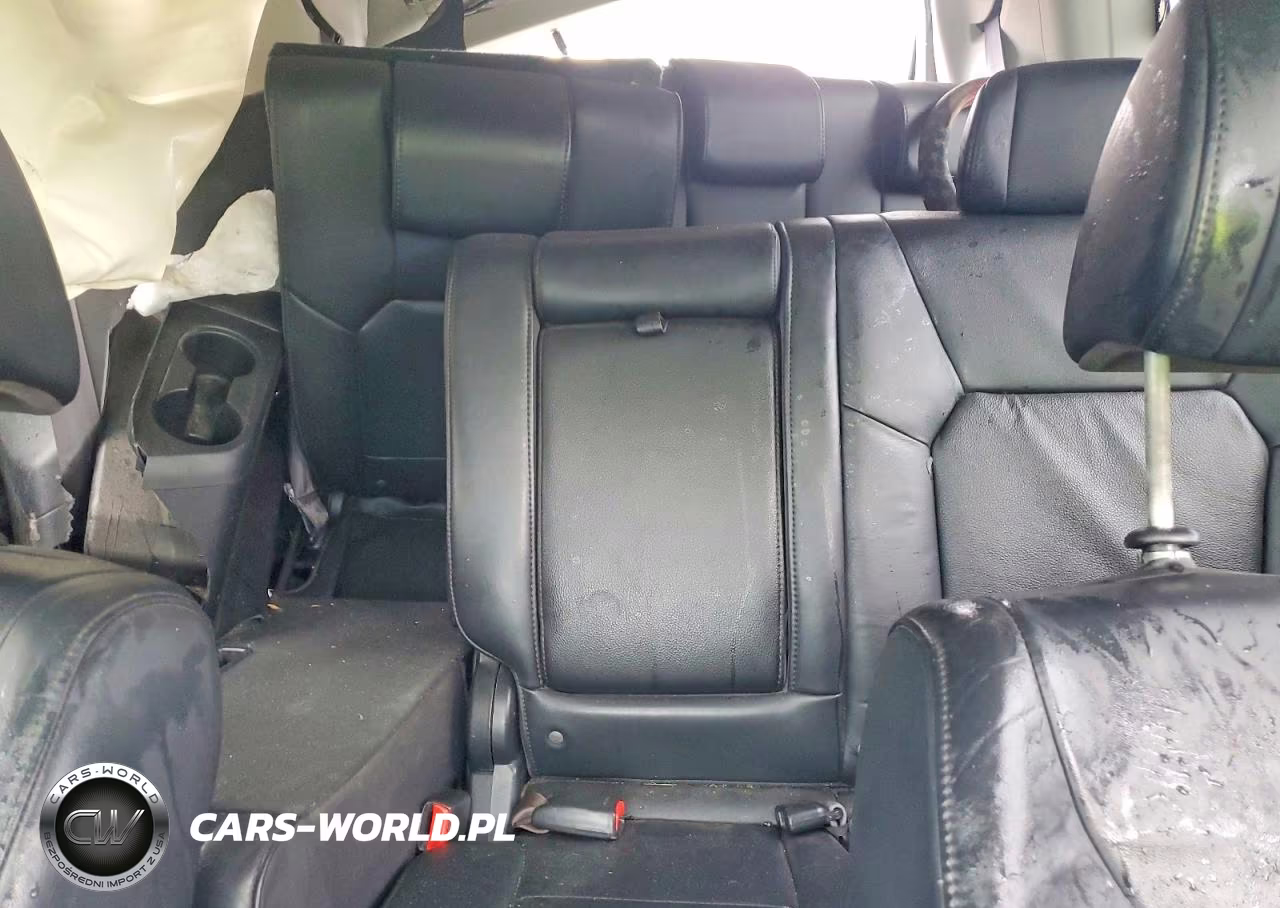 2011 Honda Pilot Touring VIN:5FNYF4H90BB008793 - 10