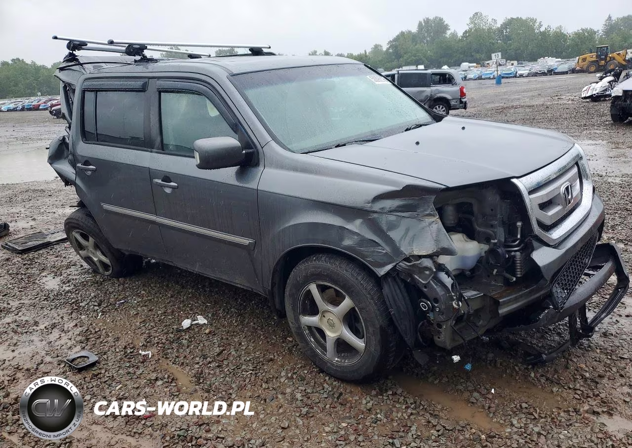 2011 Honda Pilot Touring VIN:5FNYF4H90BB008793 - 4