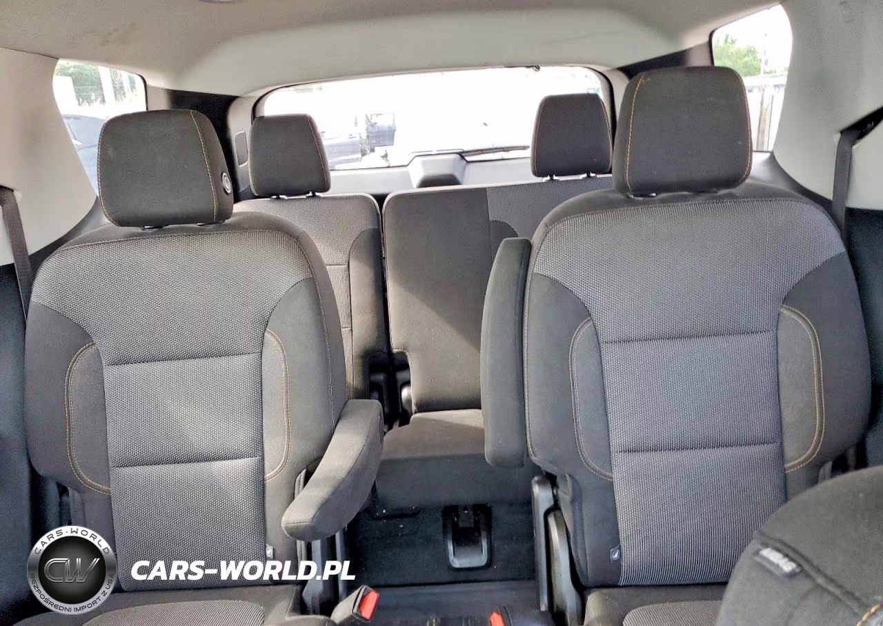 2018 Chevrolet Traverse Lt VIN:1GNERGKW0JJ121247 - 10