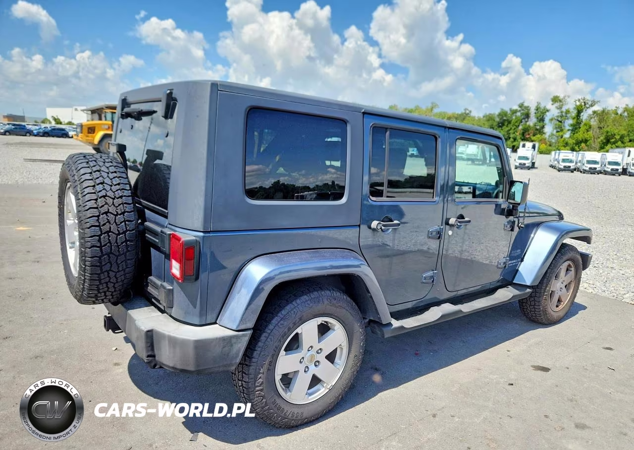 2007 Jeep Wrangler Sahara VIN:1J8GB59167L199218 - 3