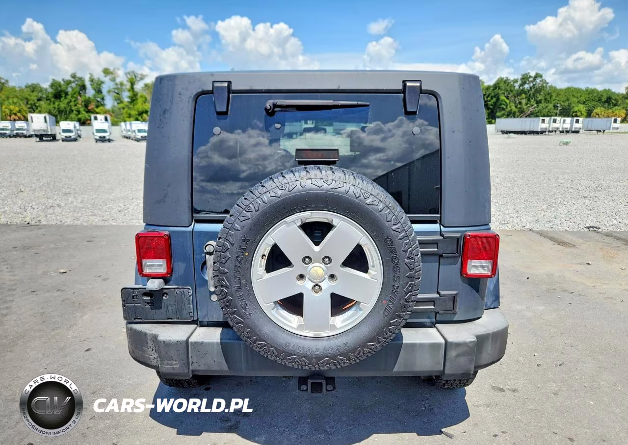 2007 Jeep Wrangler Sahara VIN:1J8GB59167L199218 - 6
