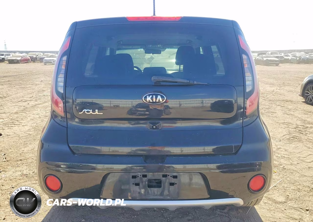 2018 Kia Soul + VIN:KNDJP3A52J7536243 - 6