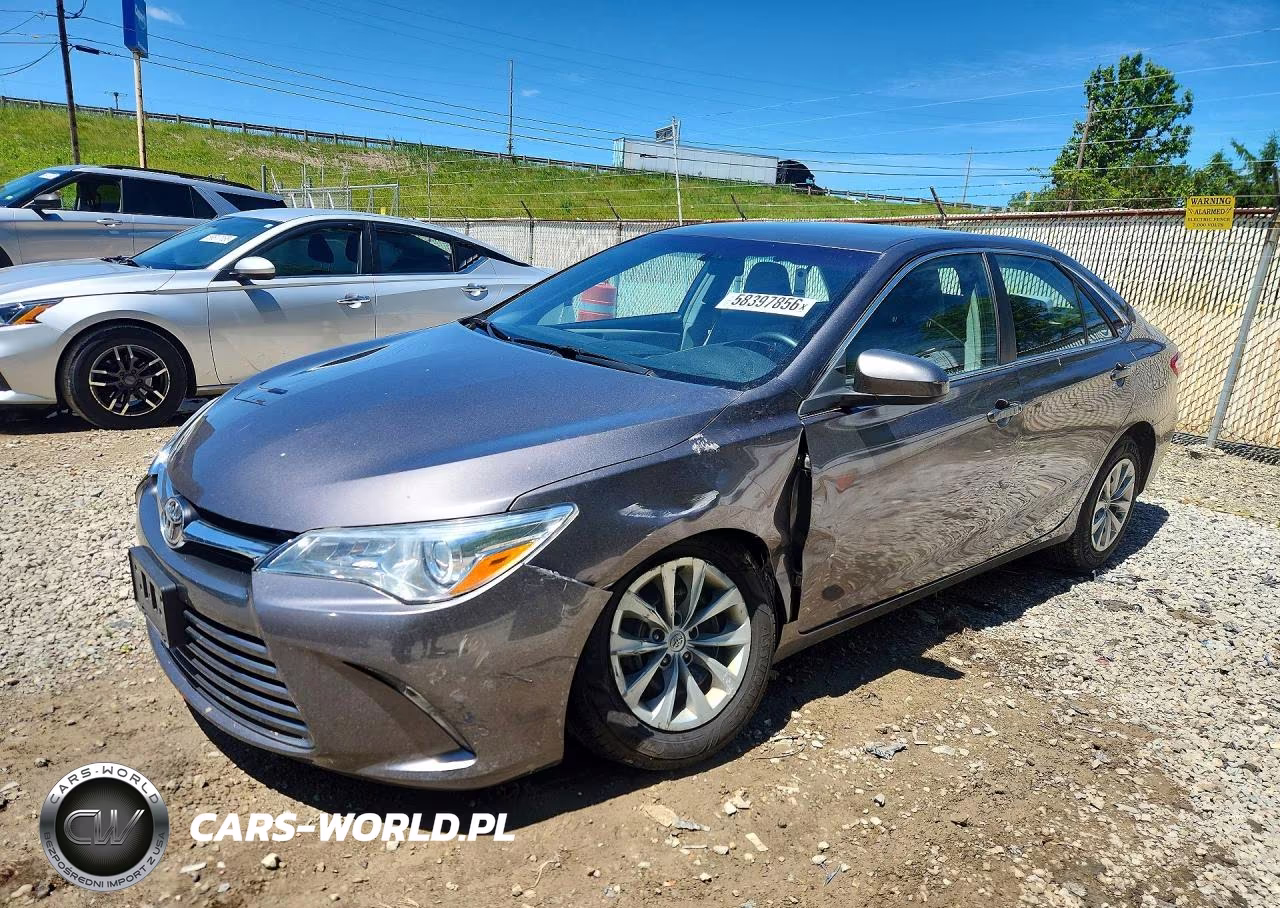 2016 Toyota Camry Le