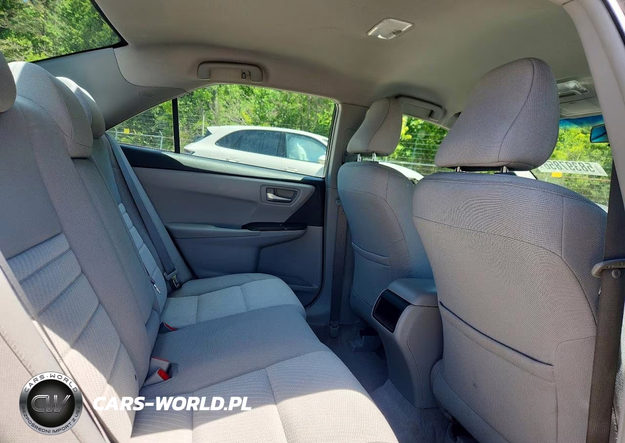 2016 Toyota Camry Le VIN:4T1BF1FK6GU180220 - 10