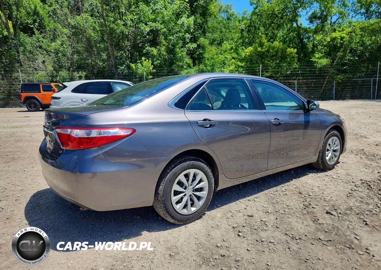 2016 Toyota Camry Le VIN:4T1BF1FK6GU180220 - 3