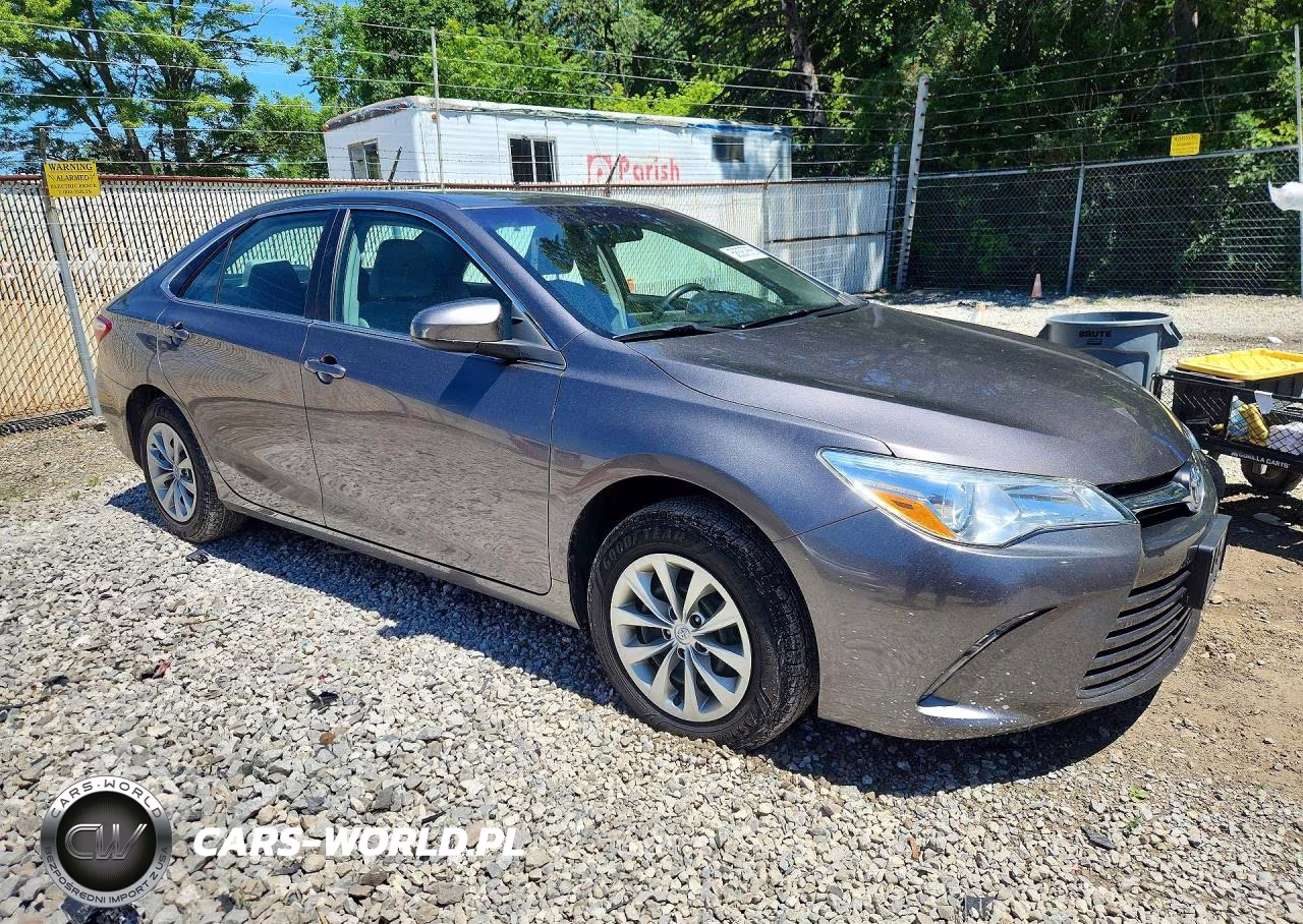 2016 Toyota Camry Le VIN:4T1BF1FK6GU180220 - 4