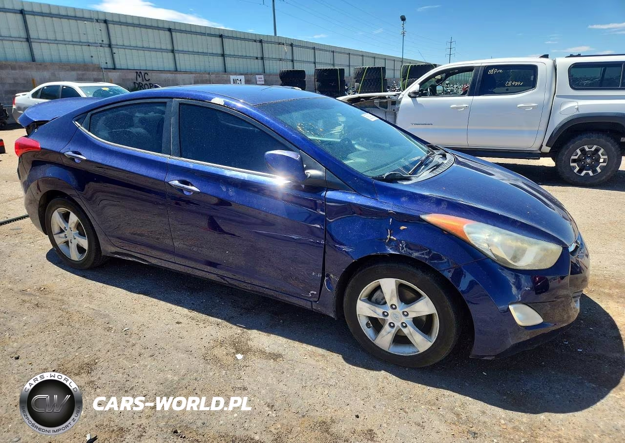 2012 Hyundai Elantra Gls VIN:5NPDH4AE6CH105421 - 4