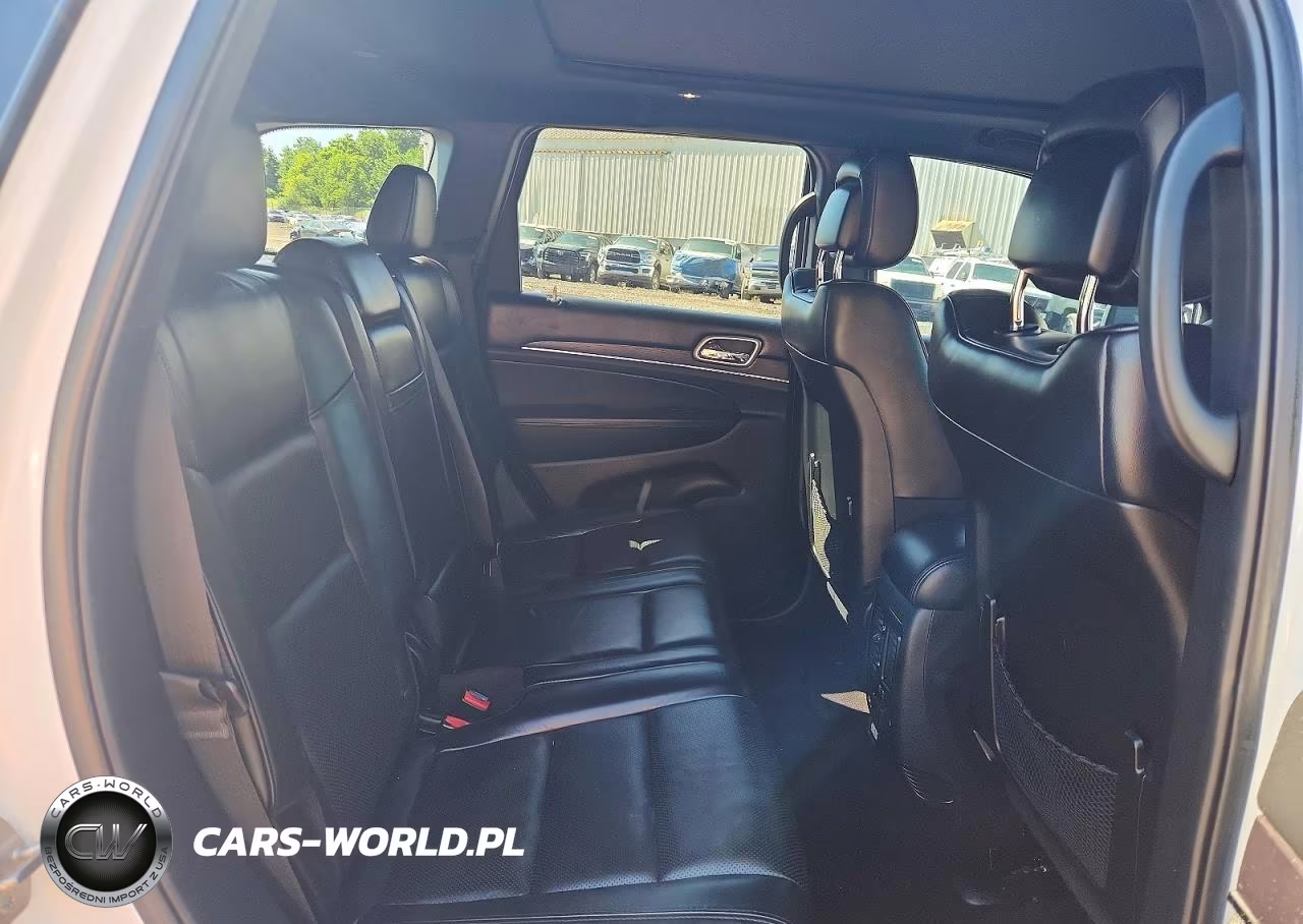 2018 Jeep Grand Cherokee Overland VIN:1C4RJFCM4JC436842 - 11