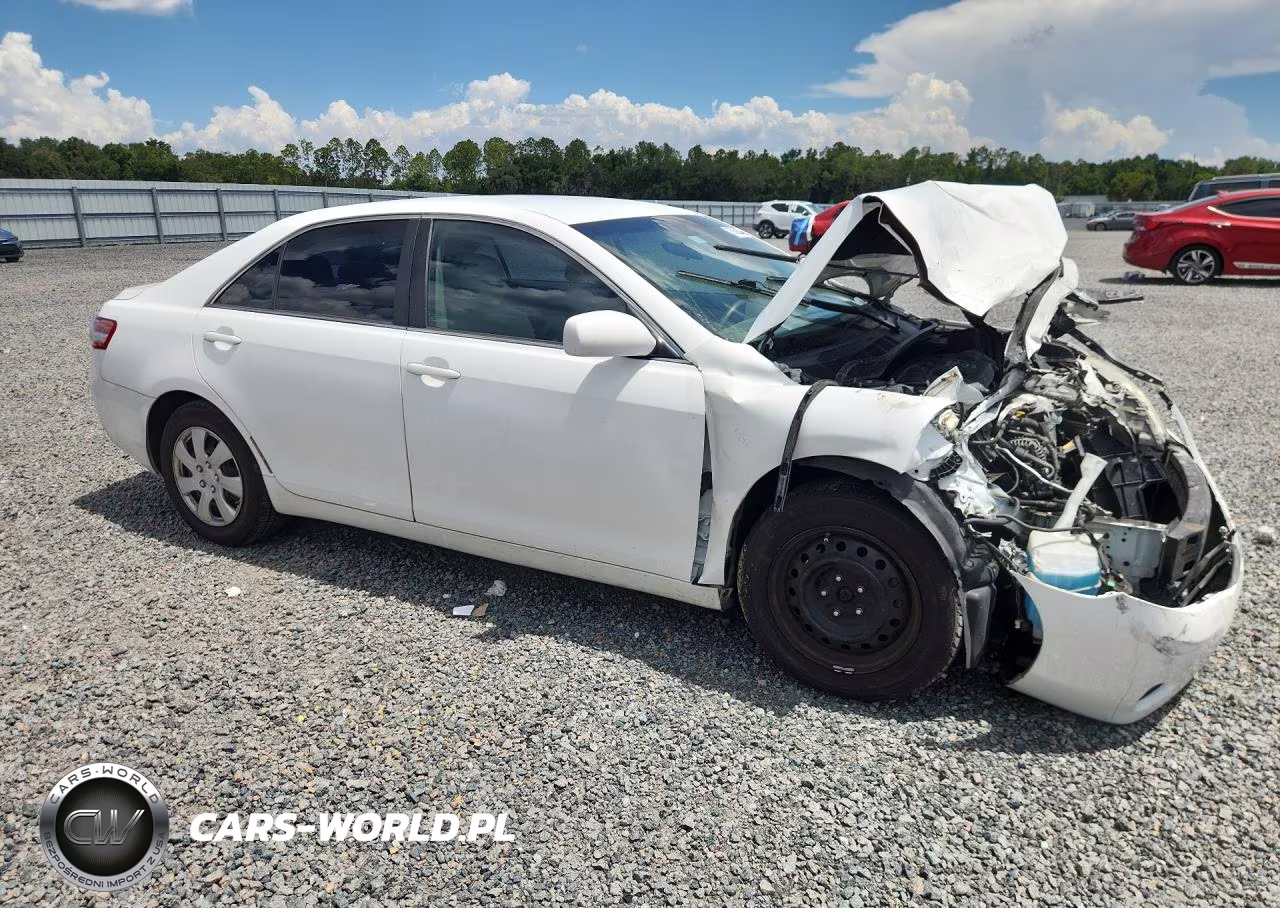 2010 Toyota Camry Le VIN:4T1BF3EK1AU512536 - 4