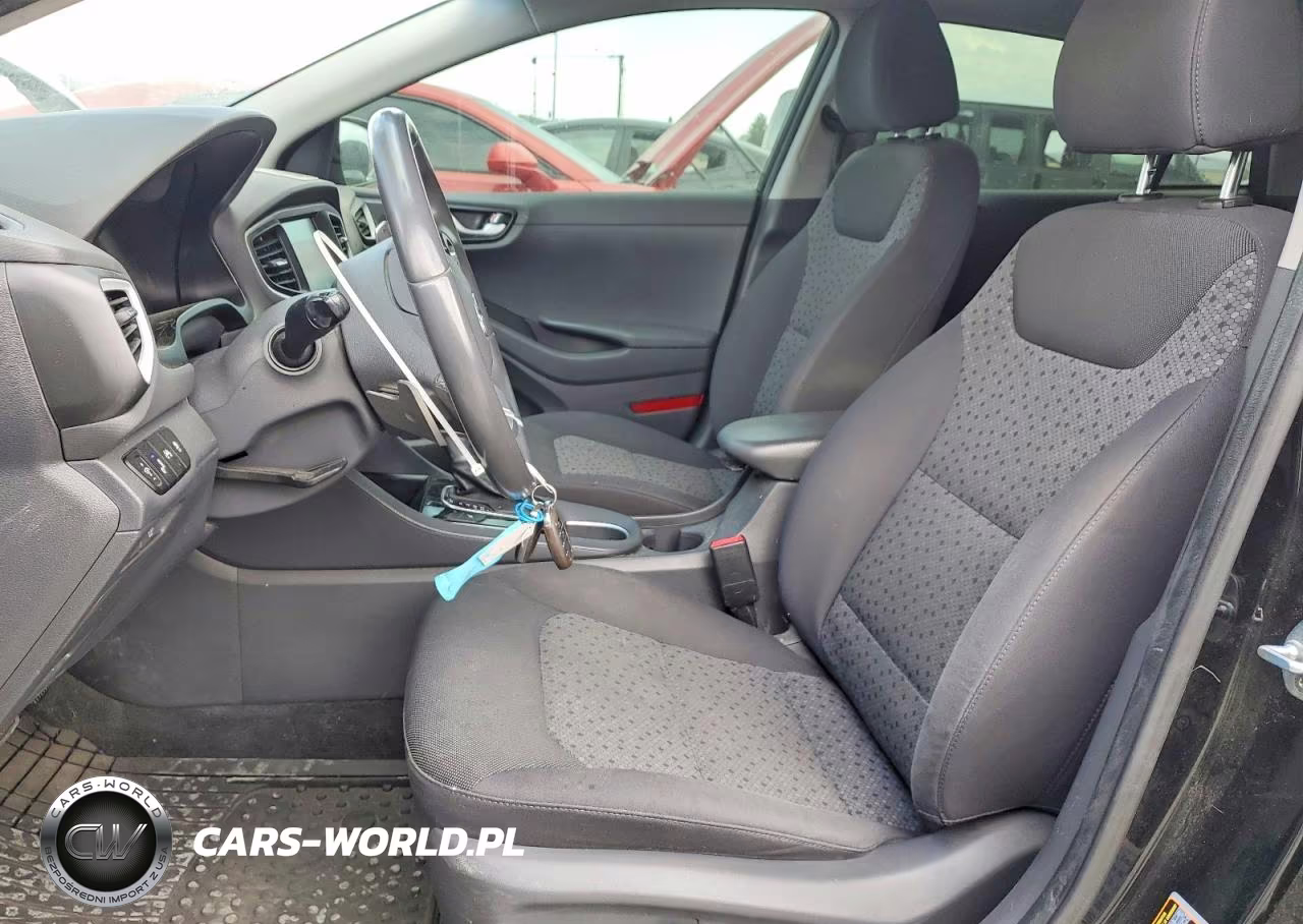 2019 Hyundai Ioniq Sel VIN:KMHC75LC8KU105856 - 7
