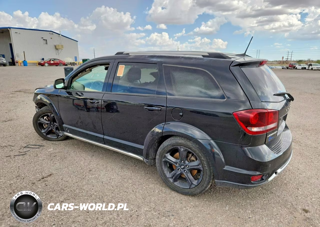 2020 Dodge Journey Crossroad VIN:3C4PDCGB5LT201444 - 2