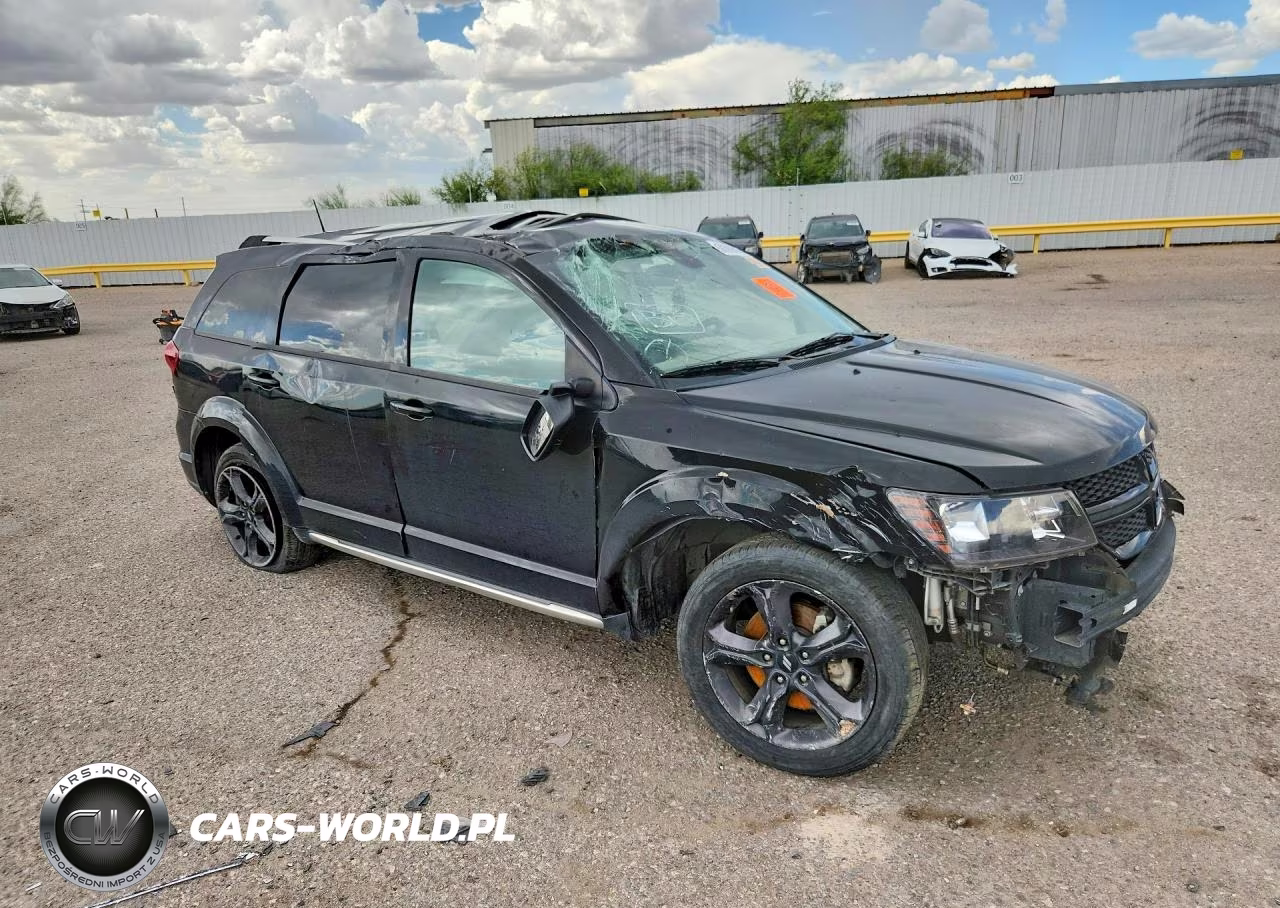 2020 Dodge Journey Crossroad VIN:3C4PDCGB5LT201444 - 4
