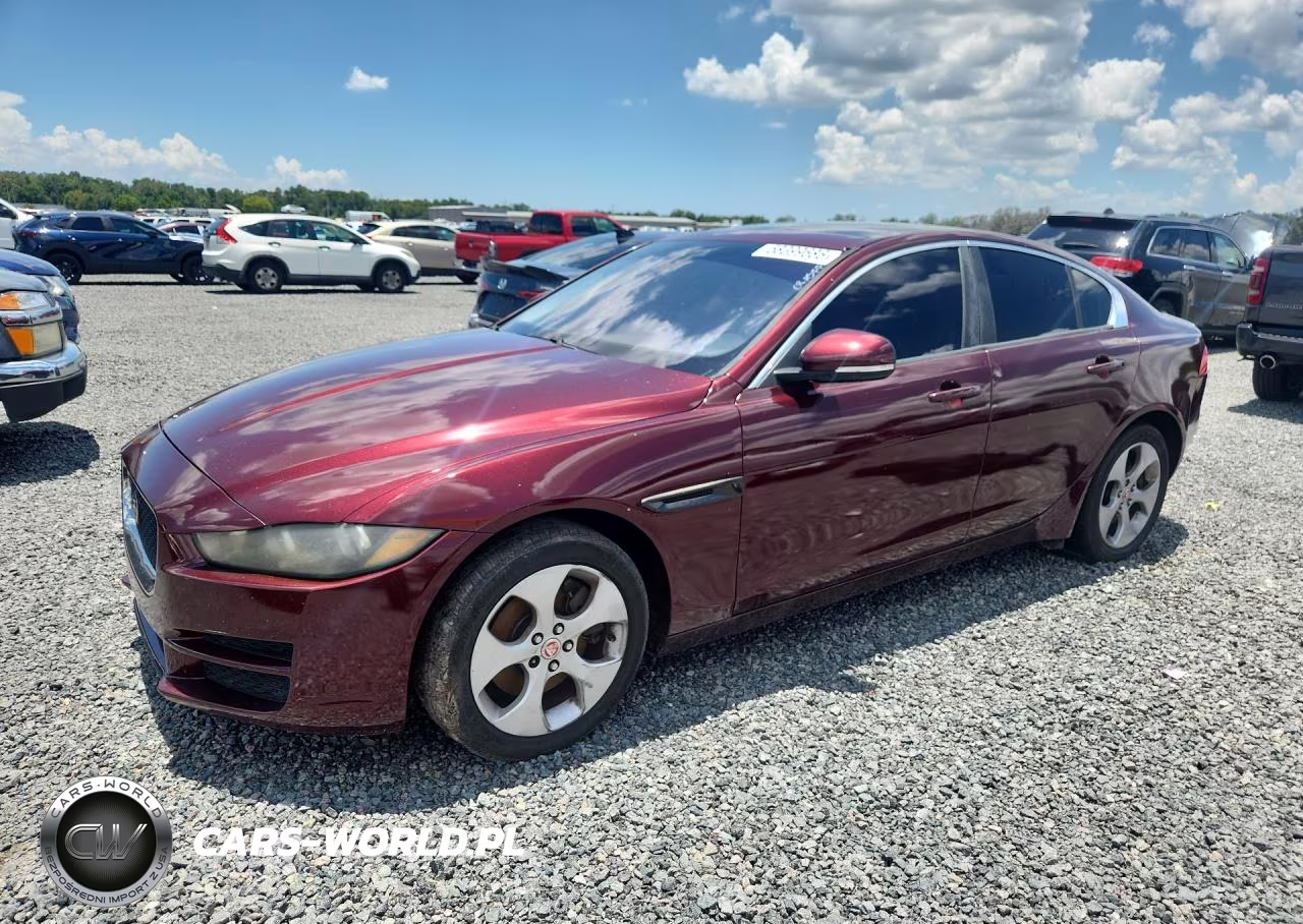 2017 Jaguar Xe