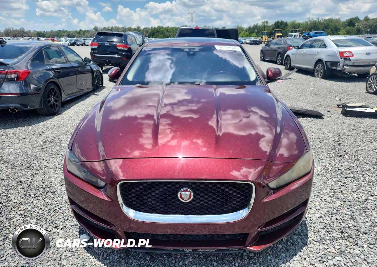 2017 Jaguar Xe VIN:SAJAR4BG9HA972697 - 5